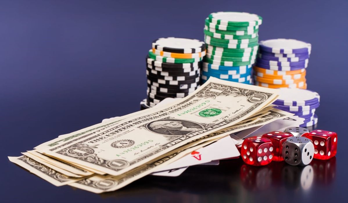 DoubleDown Casino کیسینو میں سلاٹ کھیلنا شروع کریں۔